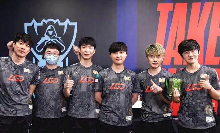 给拜仁慕尼 给拜仁慕尼