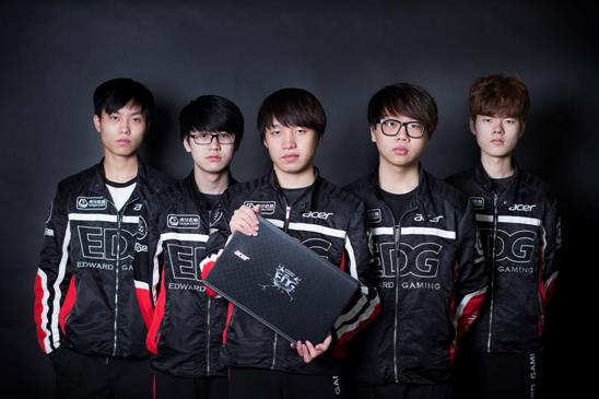 家队稳占一 家队稳占一